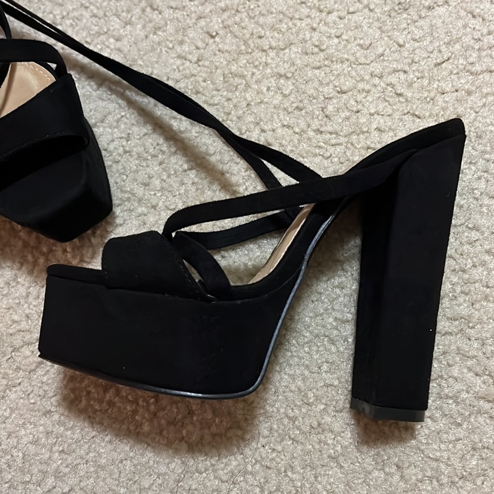 FN High platform 6-7 inch strappy heels NWOT - Picture 3 of 6